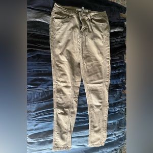 Celebrity Pink mid-rise ankle pant, olive color, size 3/26